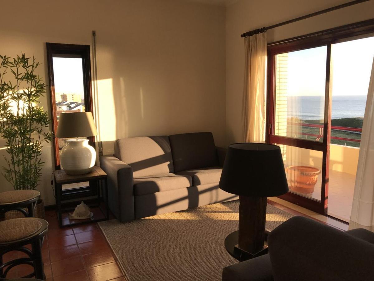 Beachfront Apartment With Swimming Pool Mindelo Exterior photo